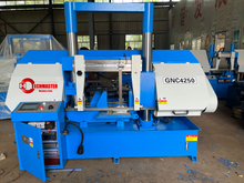 Máquina de sierra de banda CNC de GNC4250 con alimentador automático