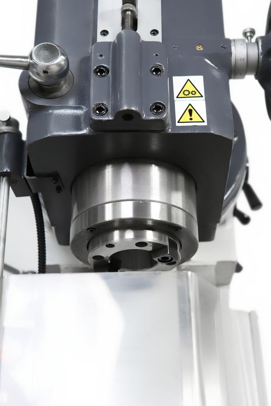 Máquina de fresado y perforación UWF130