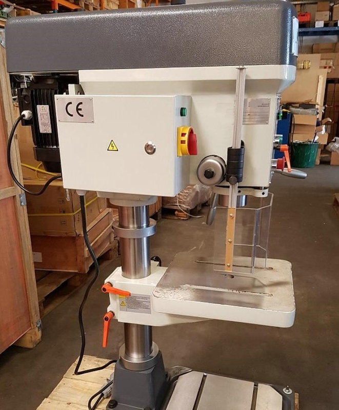 Máquina de perforación ZB4132G