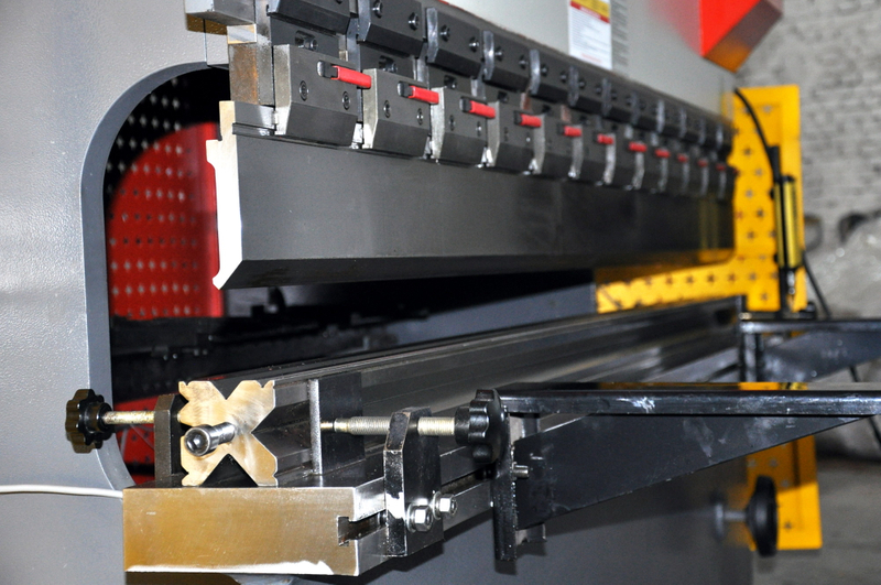 Prasa Krawędziowa 40t x 2000 