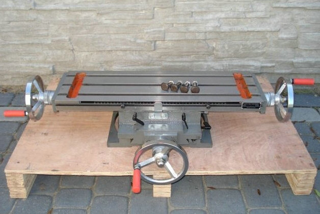 Stół Krzyżowy Wilarka Frezarka 640x205 mm