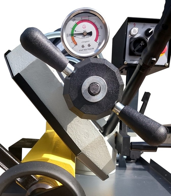 Saw de banda de corte de metal BF 350 DS TF - Descendencia manual y controlador