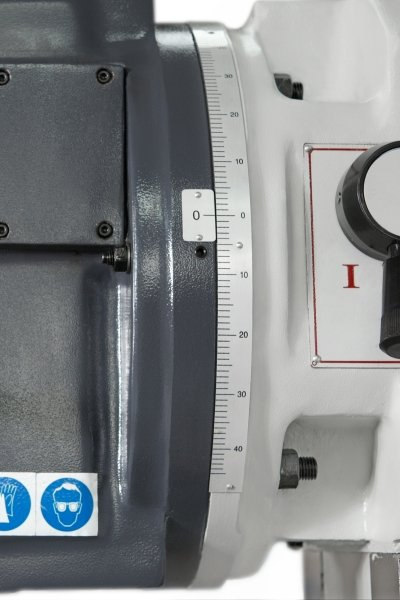 Máquina de fresado y perforación UWF130