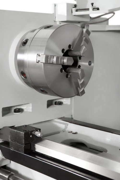 Máquina de giro de metal CDC460 x 1000