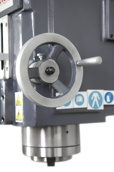 Máquina de fresado y perforación UWF130