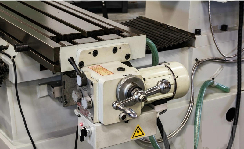 Máquina de perforación y frescura engranada ZX50K