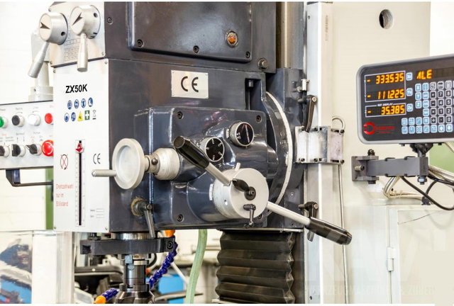 Máquina de perforación y frescura engranada ZX50K