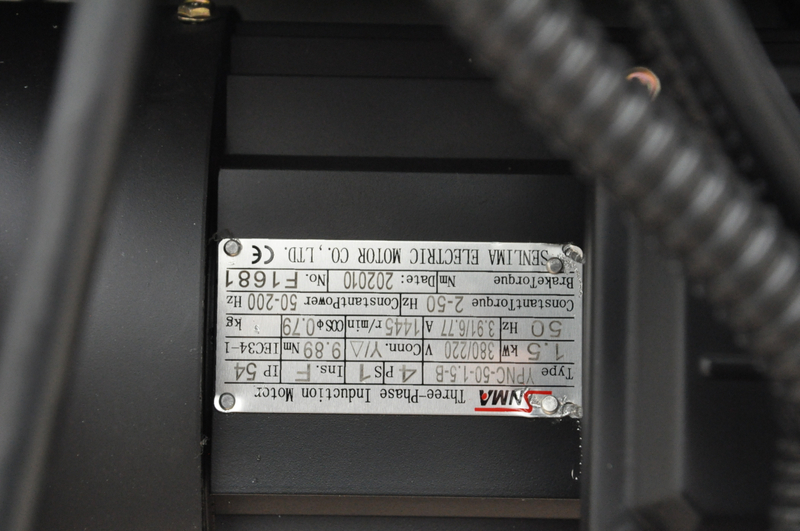 Caja de alimentación de accionamiento del invitador de frecuencia de frecuencia Motor de motor C0636DV/1000 mm
