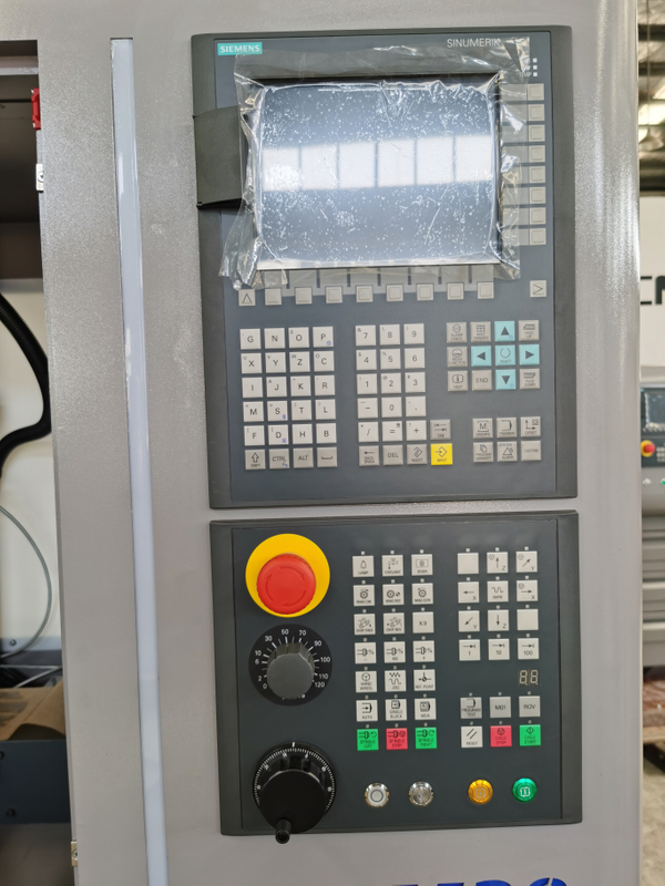Máquina de fresado CNC XK7113 con opción de 4to eje