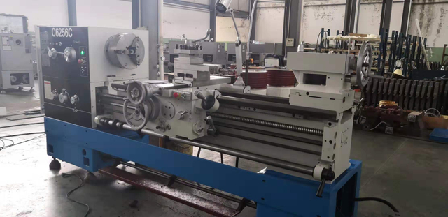 Serie de agujeros de huso grandes de torno convencional C6256C 