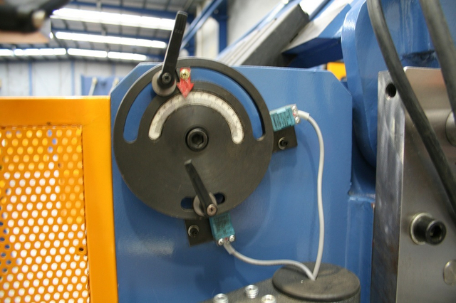 FHPB3204. Carpeta PanBrake. Hidráulico completo. 3200 mm x 4 mm con ajuste de pliegue de ángulo de ajuste rápido.