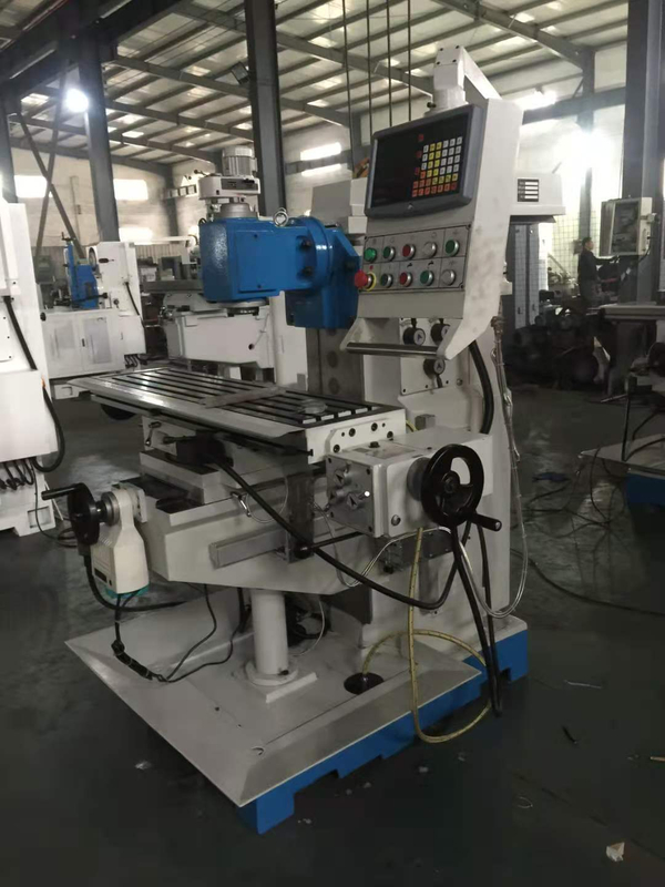 Máquina de fresado de cabeza giratoria universal XH6126