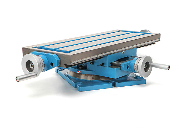 LCT 600 Kruistafel se reunió con Draaibaar Onderstel