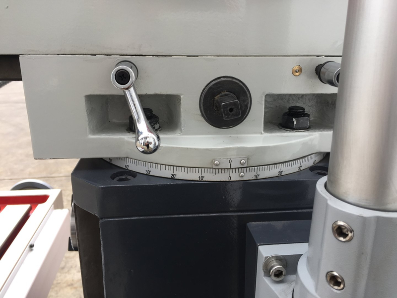 ZX7550CW Universal Mill Gear Drive con lectura digital de 3 ejes,