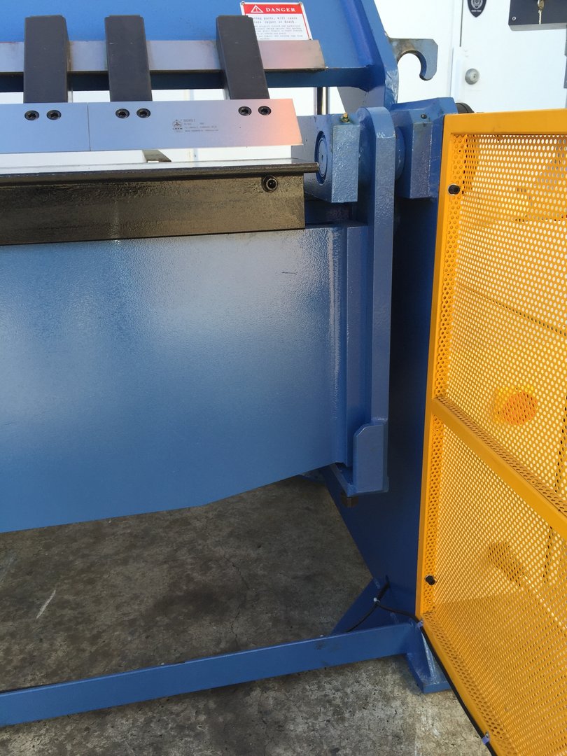 FHPB2504. Carpeta PanBrake. Hidráulico completo. 2500 mm x 4 mm con ajuste de pliegue de ángulo de ajuste rápido.