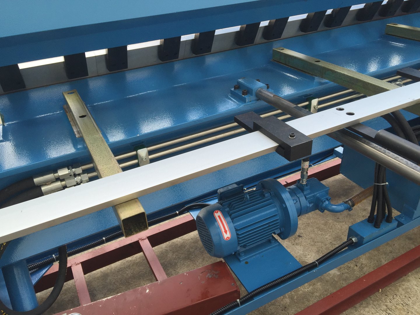 FHPB2502. Carpeta PanBrake 2500 mm x 2.5 mm. Hidráulico completo.