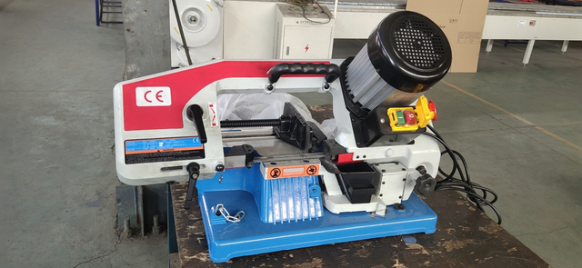 Sierra de banda de corte de metal G5010BZ