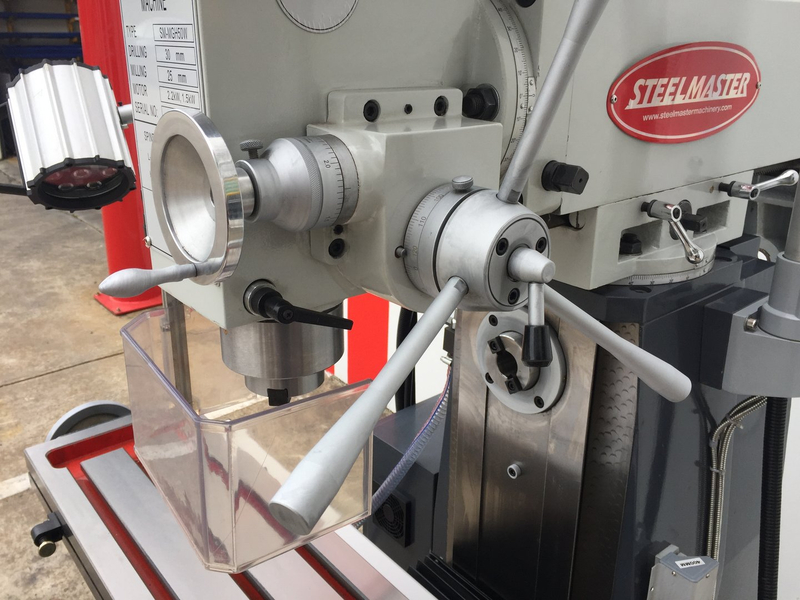 ZX7550CW Universal Mill Gear Drive con lectura digital de 3 ejes,
