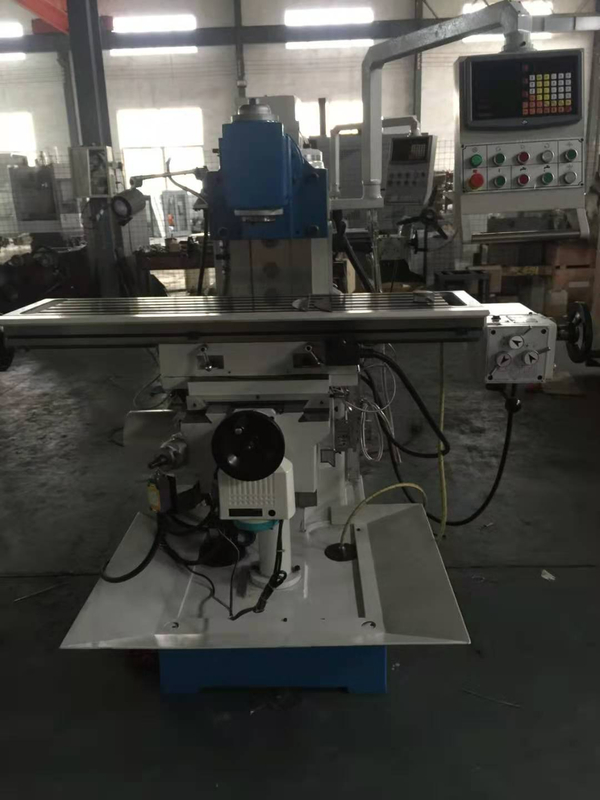 Máquina de fresado de cabeza giratoria universal XH6126
