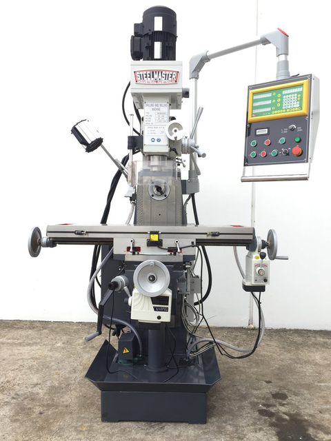 MGH50W. Universal Mill Steelmaster. Velocidad variable, unidad de engranaje con lectura digital de 3 eje