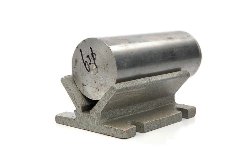 Boorhulpstuk se reunió con v groef